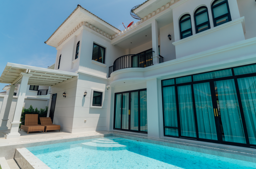 3 Bedroom Villa Private Swimming Pools