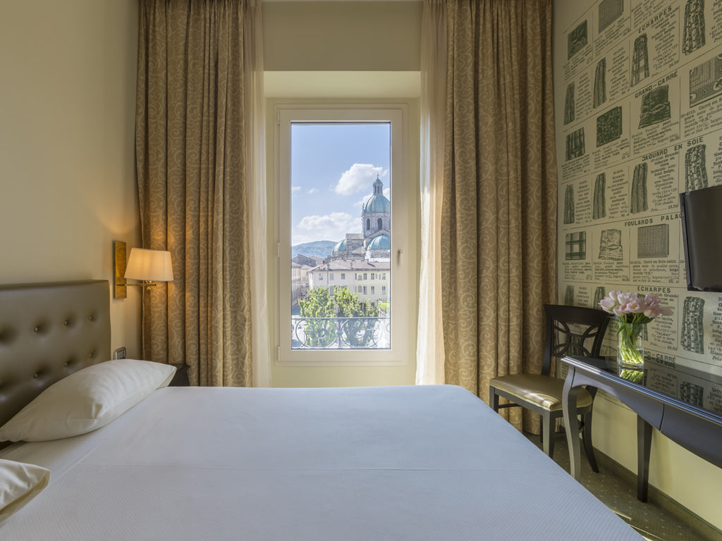 A Classic room at Palace Hotel Como