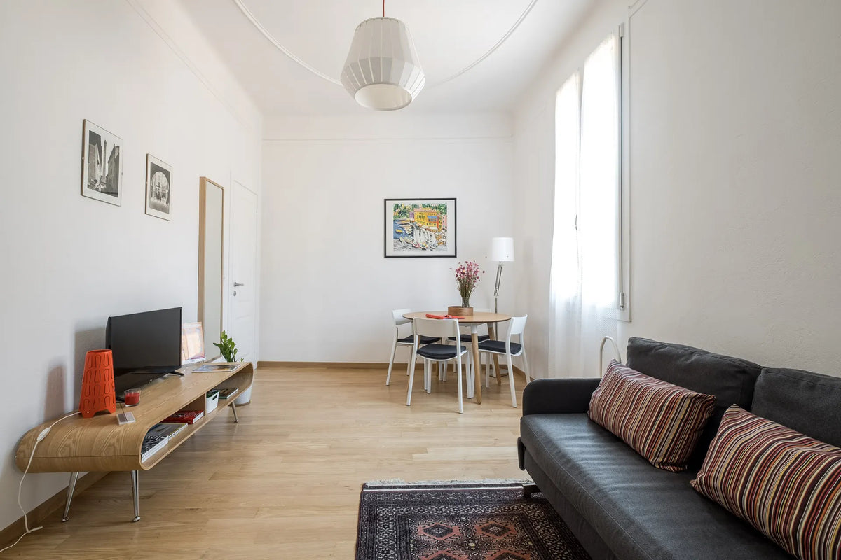 Suite Garisenda, a renovated apartment at Canonica Suites in Bologna's historic centre