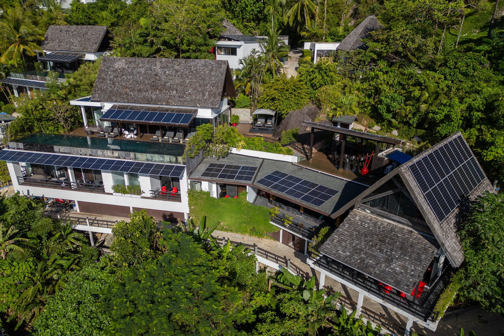 Villa Yin & Yin-Noi Kamala