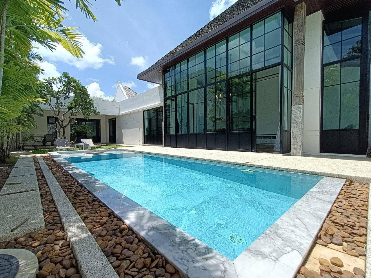 Luxury Villas Pasak