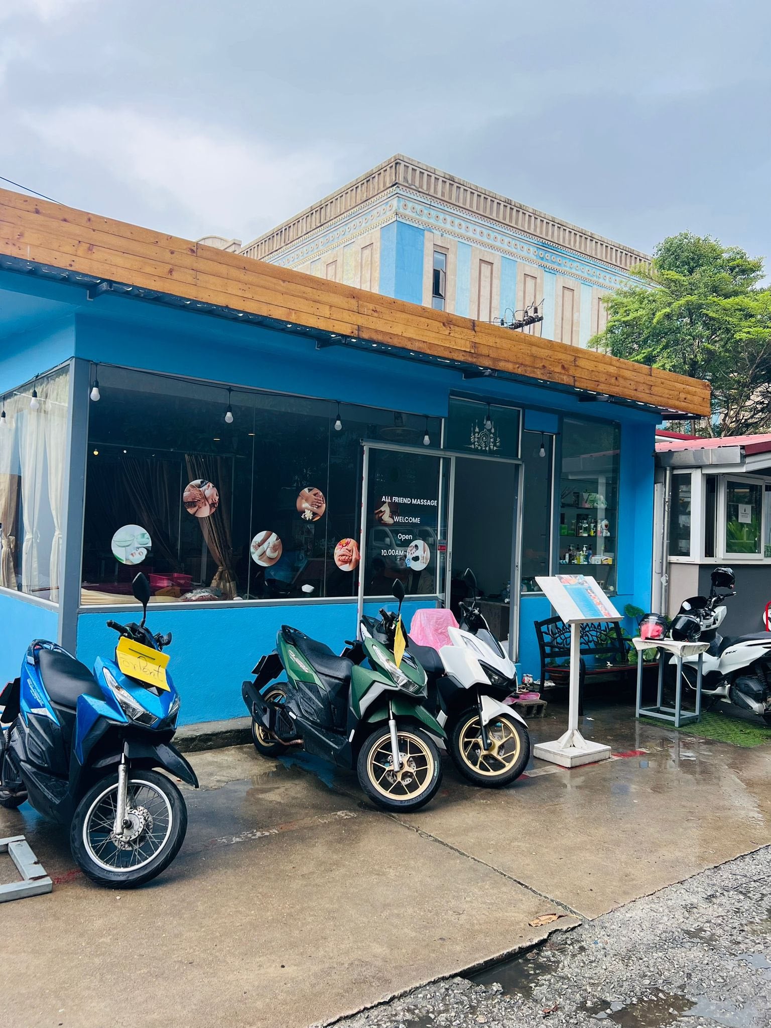 Massage Shop for Lease in Kata