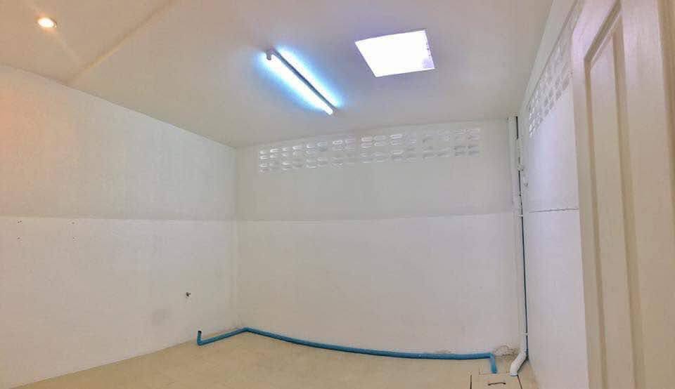 Commercial Building for Rent