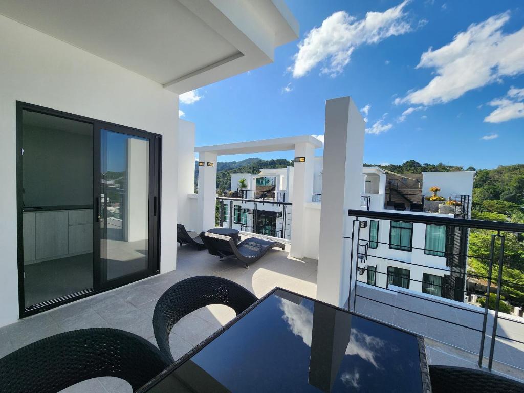 Condominium Spacious Layout
