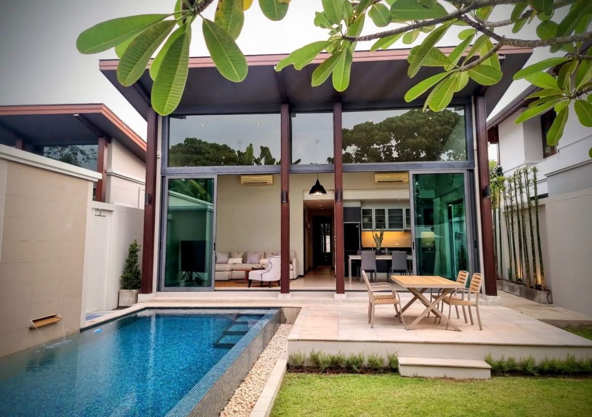 Your Phuket Poolside Escape
