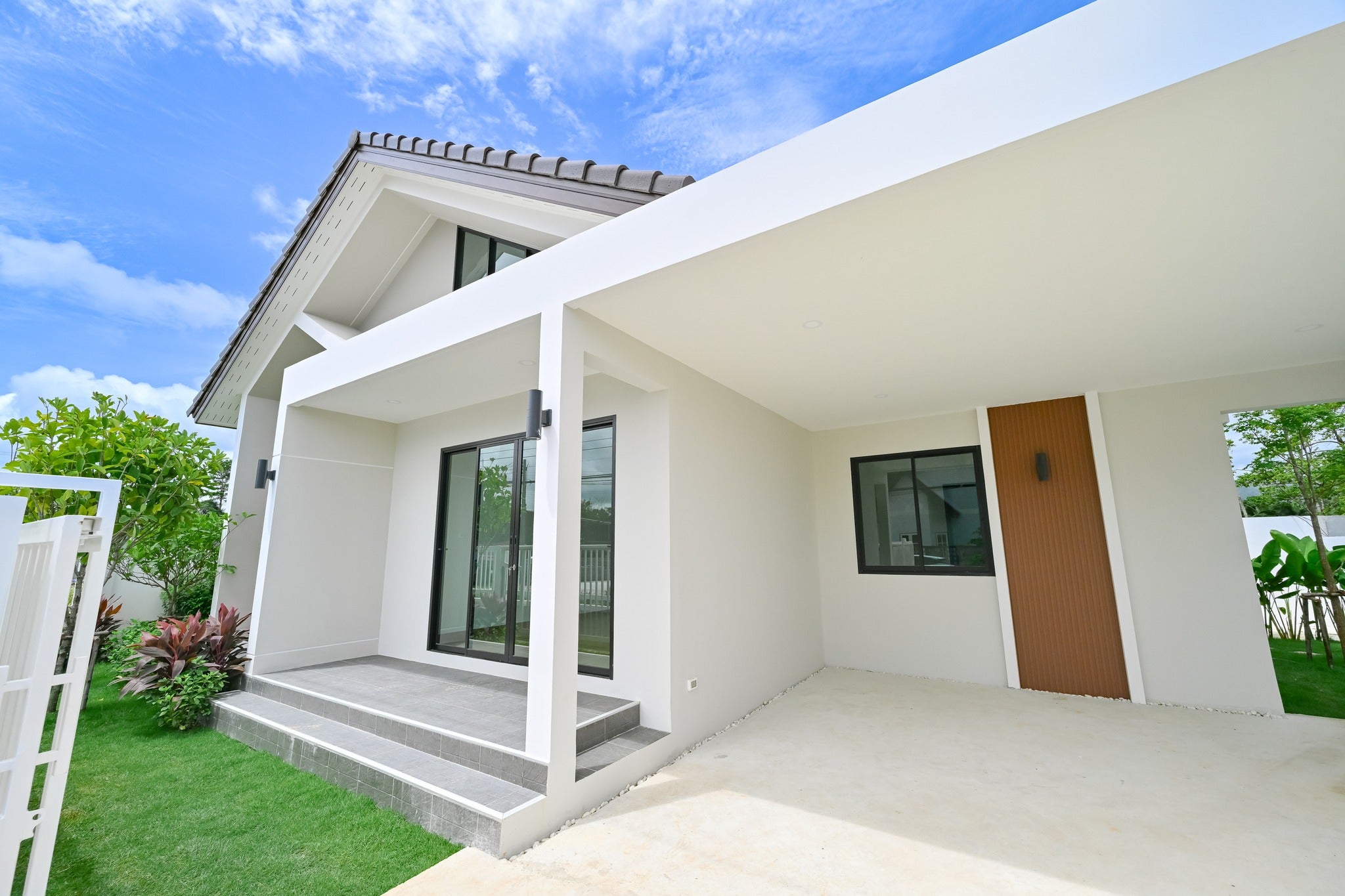 Spacious Bang Jo Home