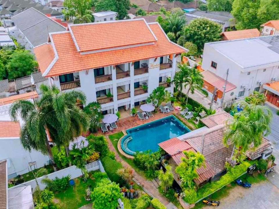 Hotel 12 Rooms for Lease Rawai Phuket