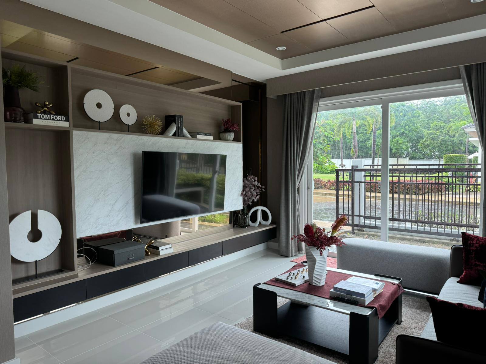 Four Bedroom in Ban Pon