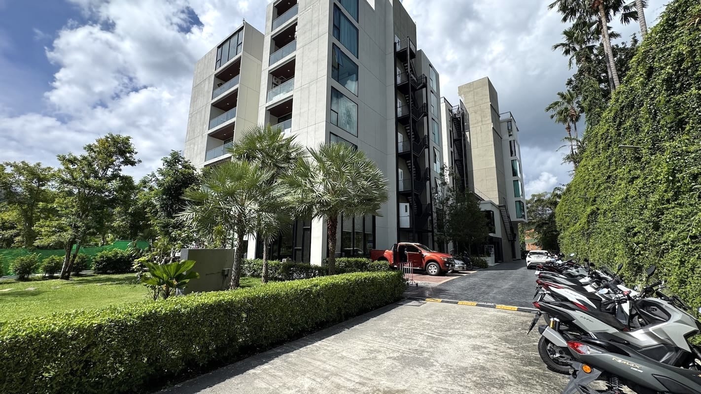 Condo apartment for sale