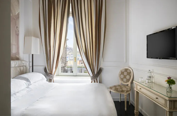 A Premium Lake View double room at Albergo Terminus
