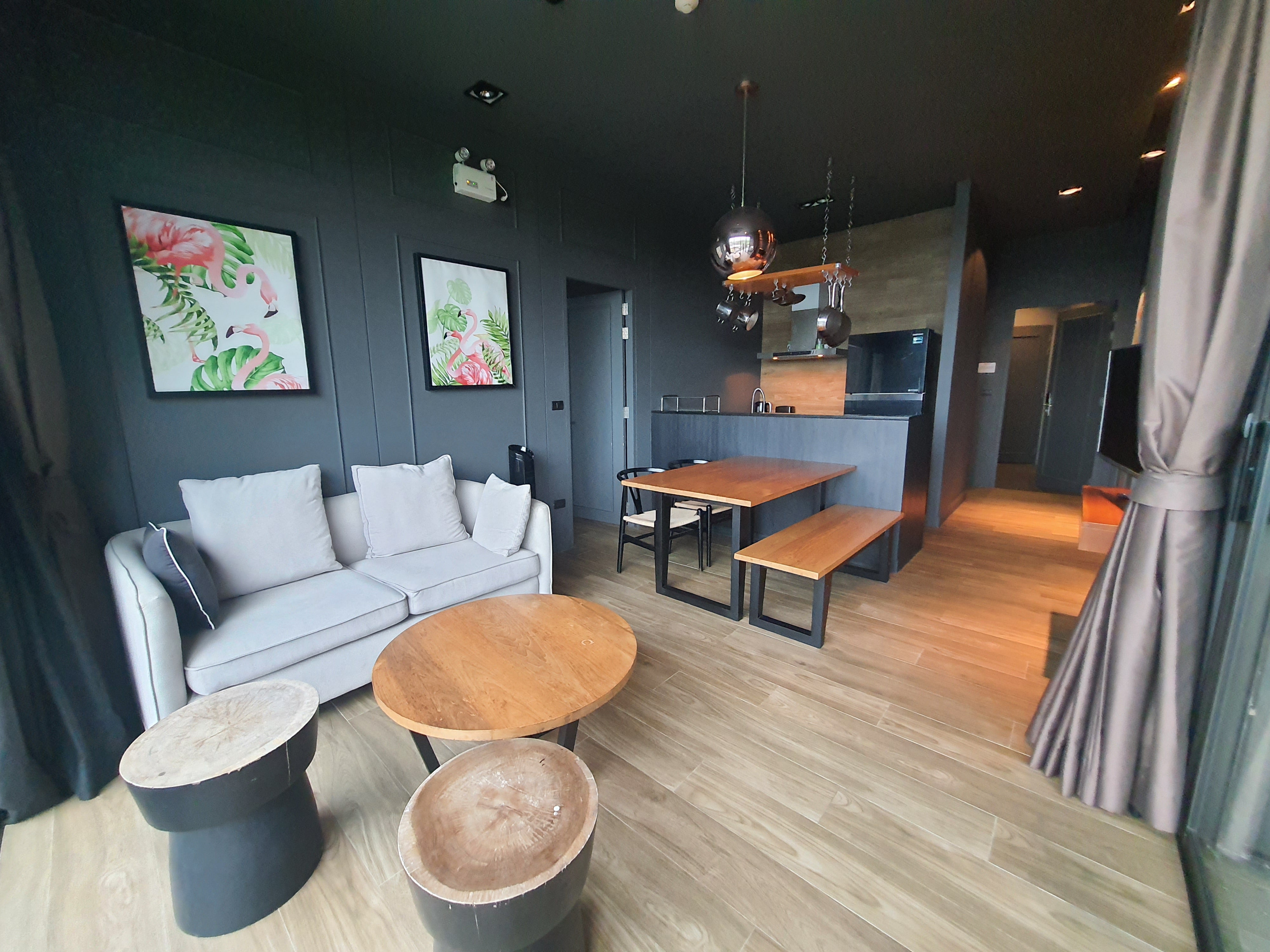 Condominium Tropical Touch