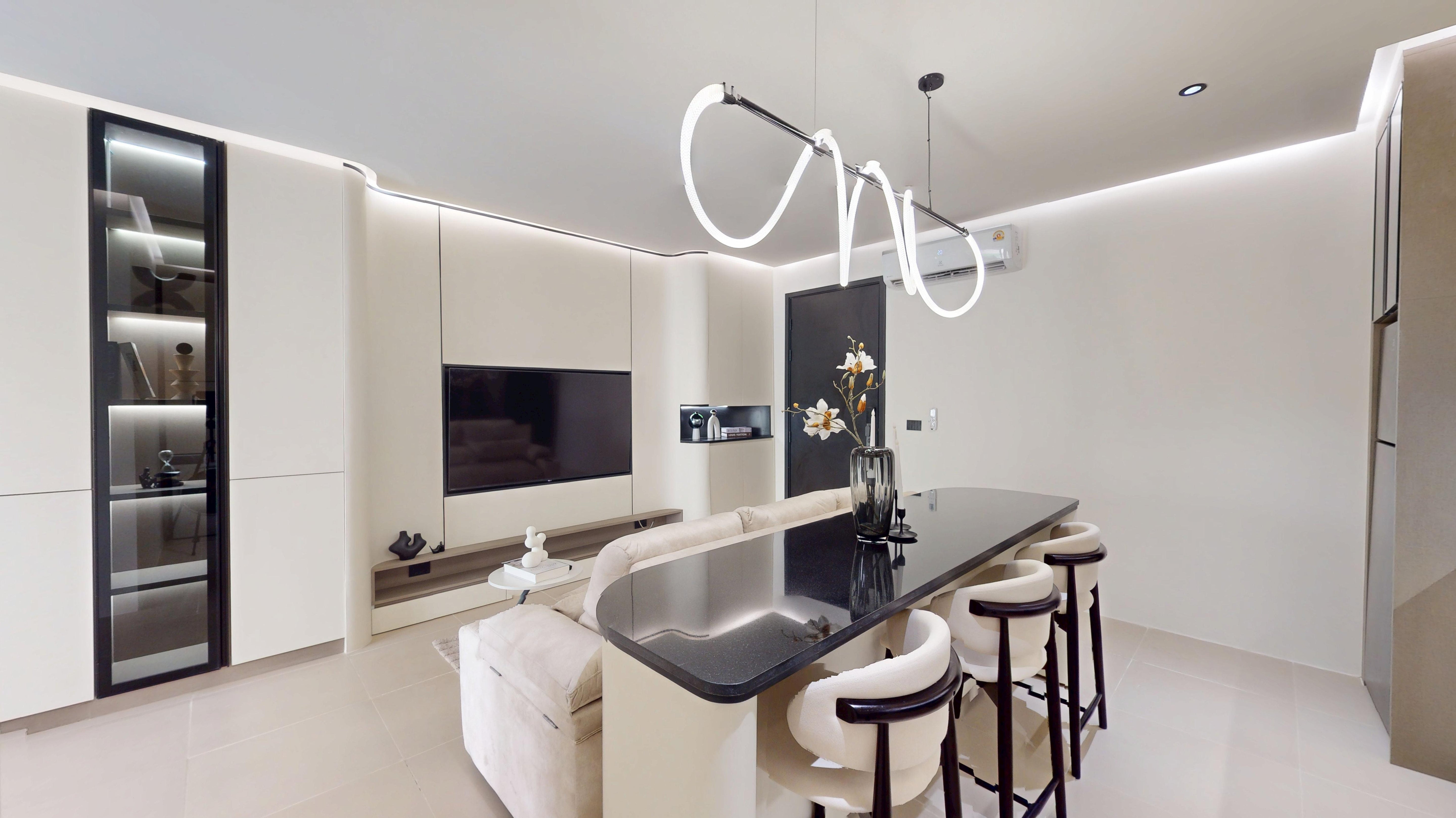 Karon Poolside Luxury