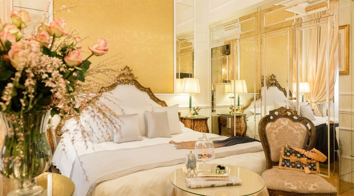 A Deluxe room at Grand Hotel Majestic "già Baglioni"