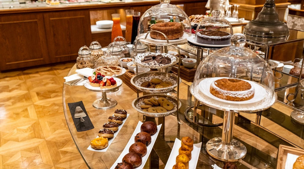Breakfast room at Grand Hotel Majestic "già Baglioni"