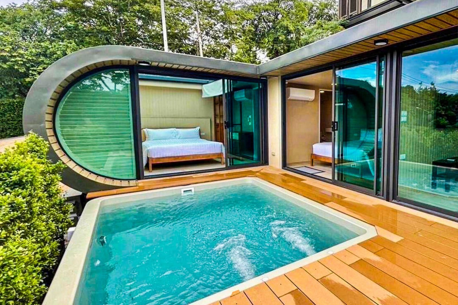 Modular Cabin with Private Pool