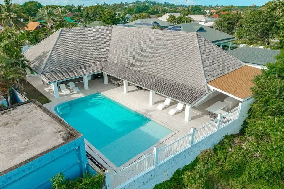 Modern Villa in Prestigious Soi Nanachat