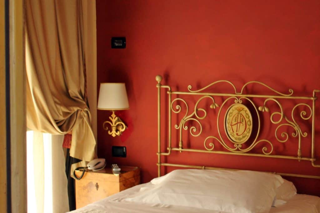 A single room (Cozy Small Room) at Albergo delle Drapperie