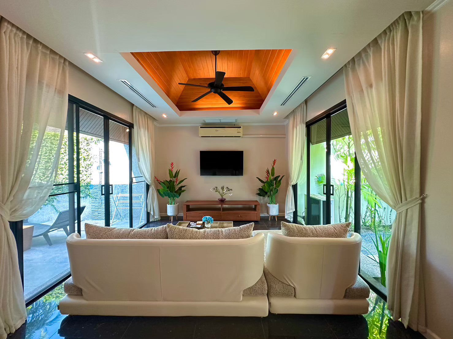 Honeymoon Pool Villa