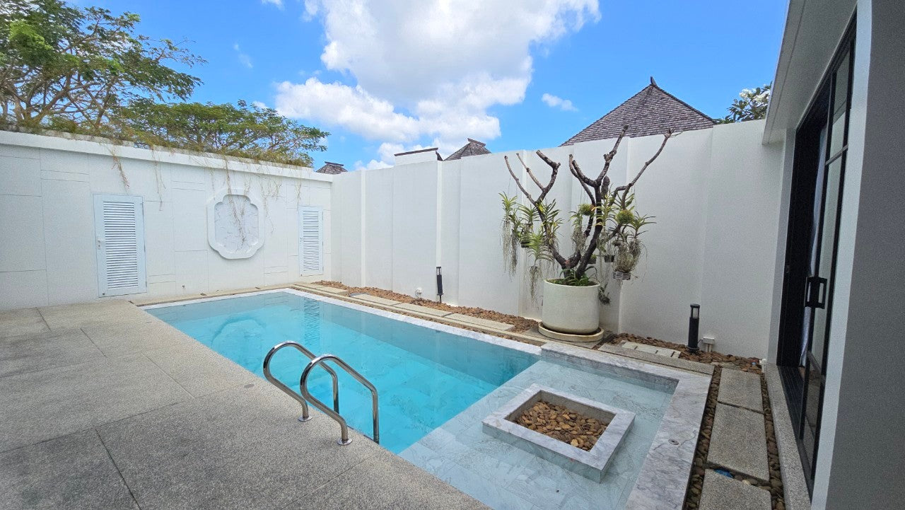 Pool Villa in Asian Fusion Style