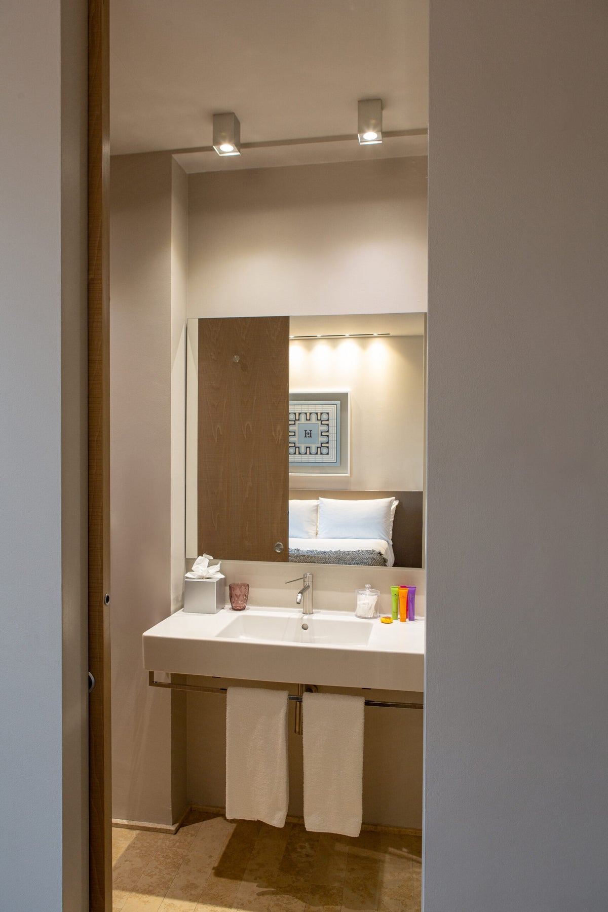 A Single room bathroom at Posta Design Hotel