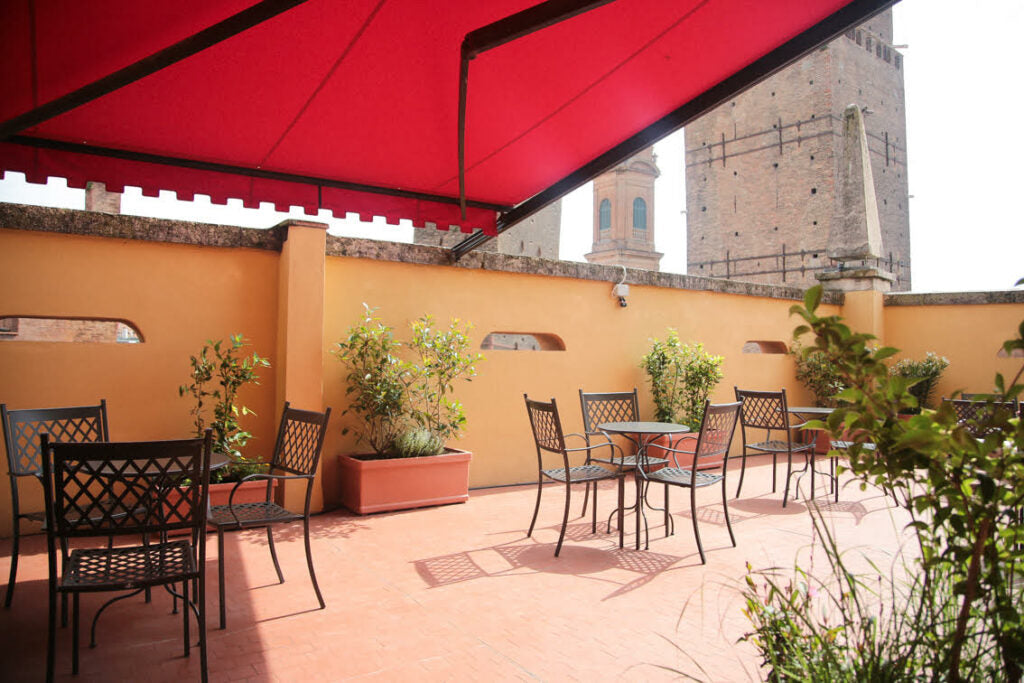 On the terrace at Albergo Garisenda