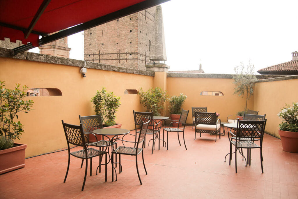 The terrace at Albergo Garisenda