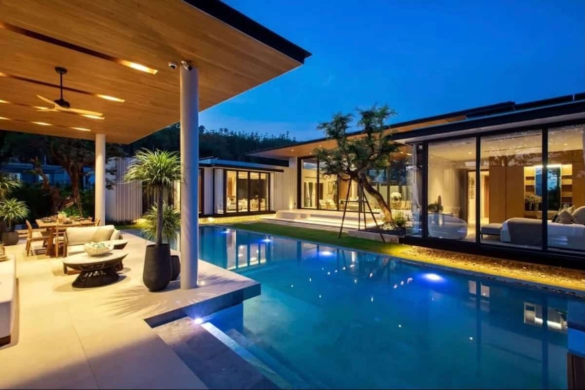 Luxurious Pool Villa for Sale in Botanica Foresta