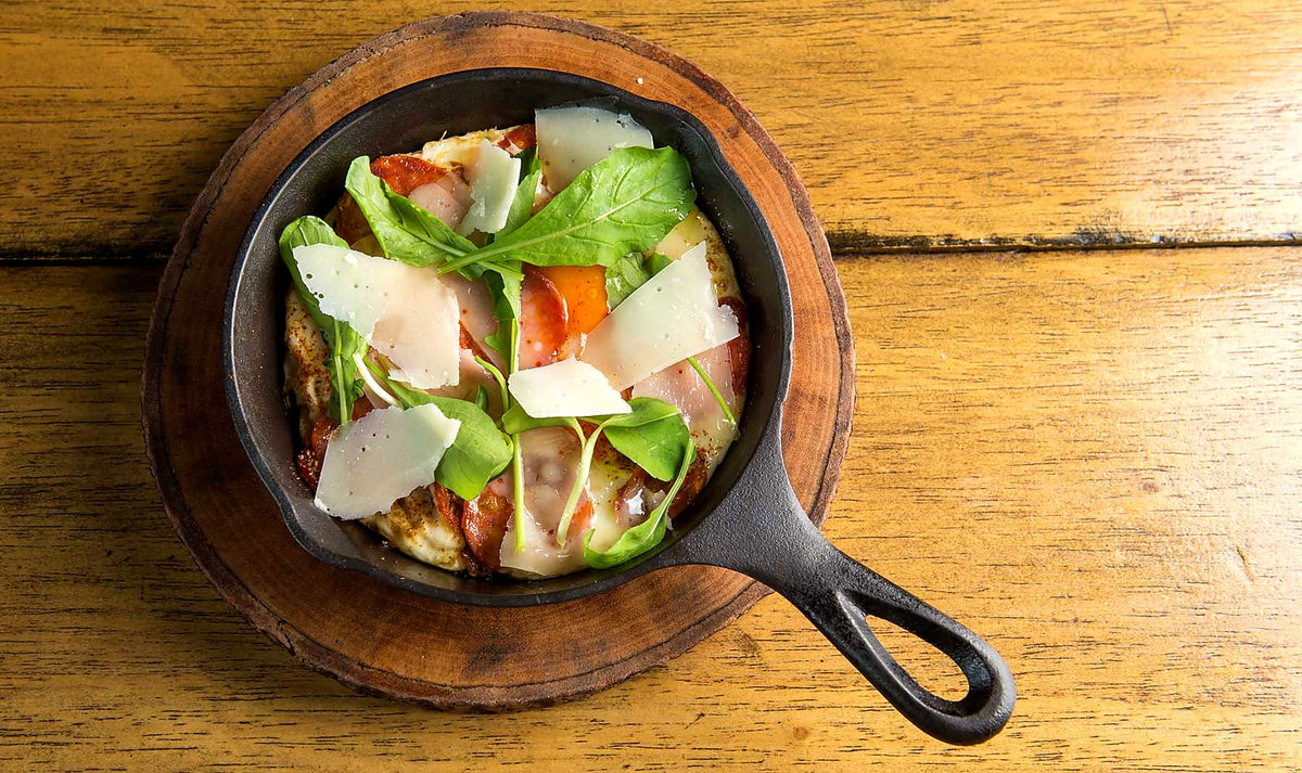 A salad served in a cast-iron pan at Café 8.98, Ao Nang