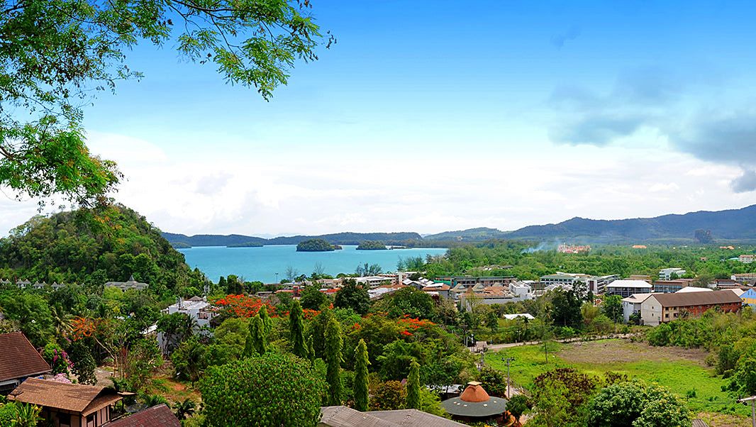 Sea view from the hillside setting of Lae Lay Grill