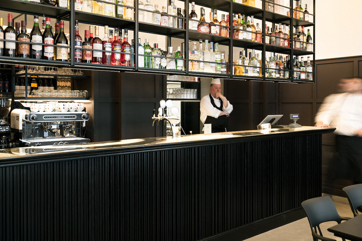 The bar at Bottega Comacini