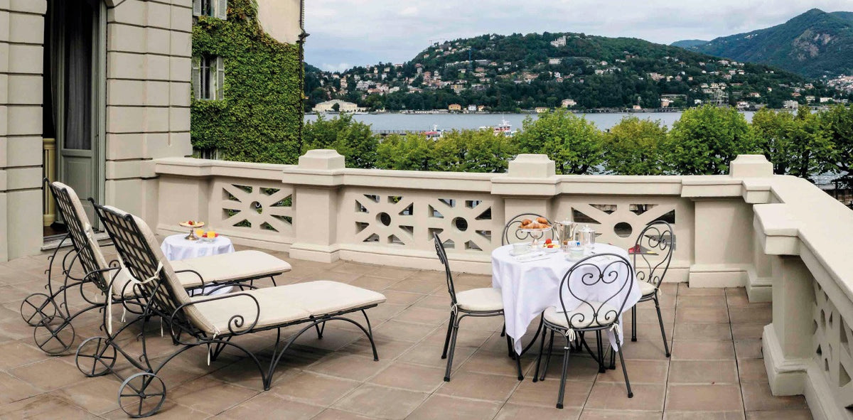 Junior Suite terrace at Albergo Terminus