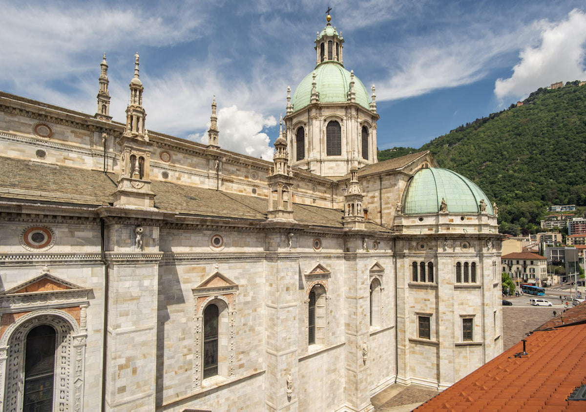 Como Cathedral seen from DBH Duomo Boutique Hotel