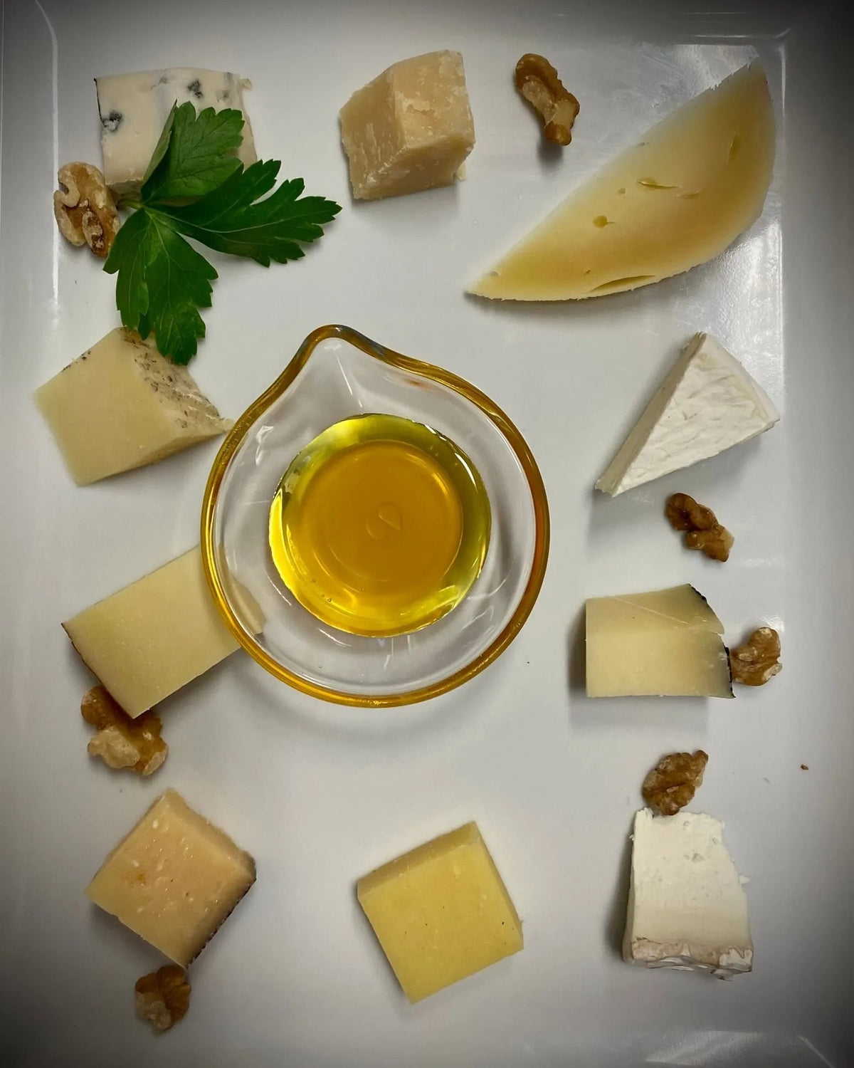 Cheese tasting at Ciàpa Fiaa