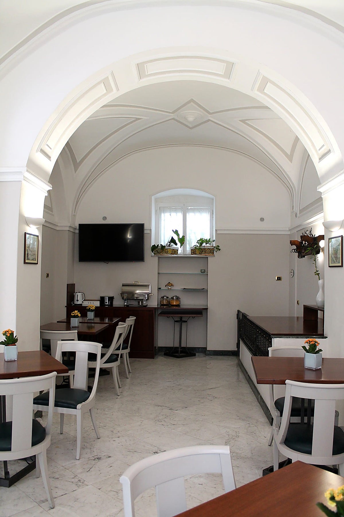Vaulted breakfast room at Hotel Centrum