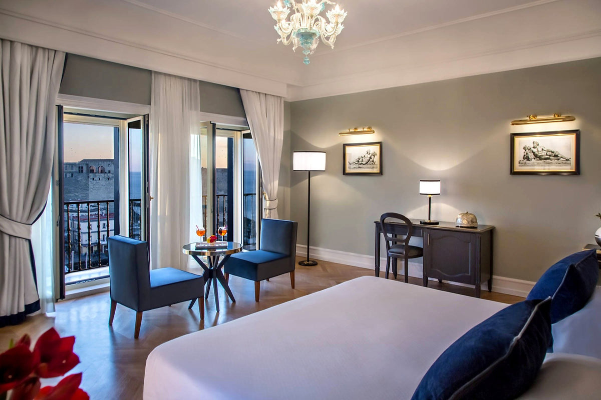 Sea-view junior suite at Grand Hotel Santa Lucia