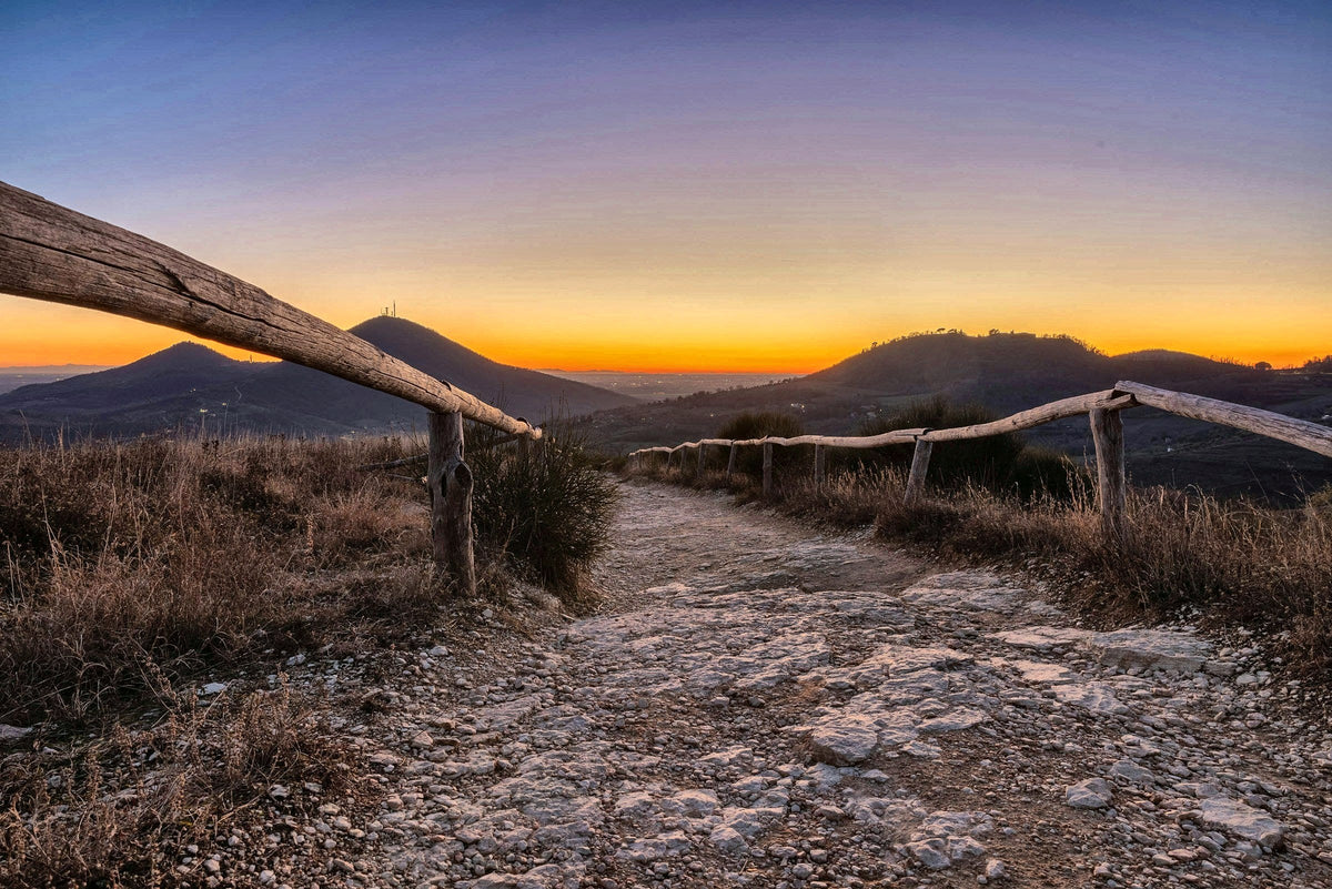 Blue hour at Pianoro del Mottolone in the Euganean Hills