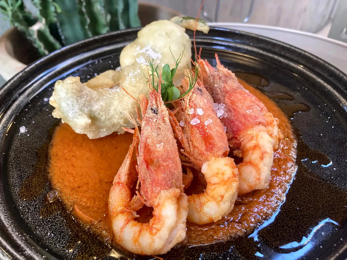 Red prawns with tempura at Quattro Mani