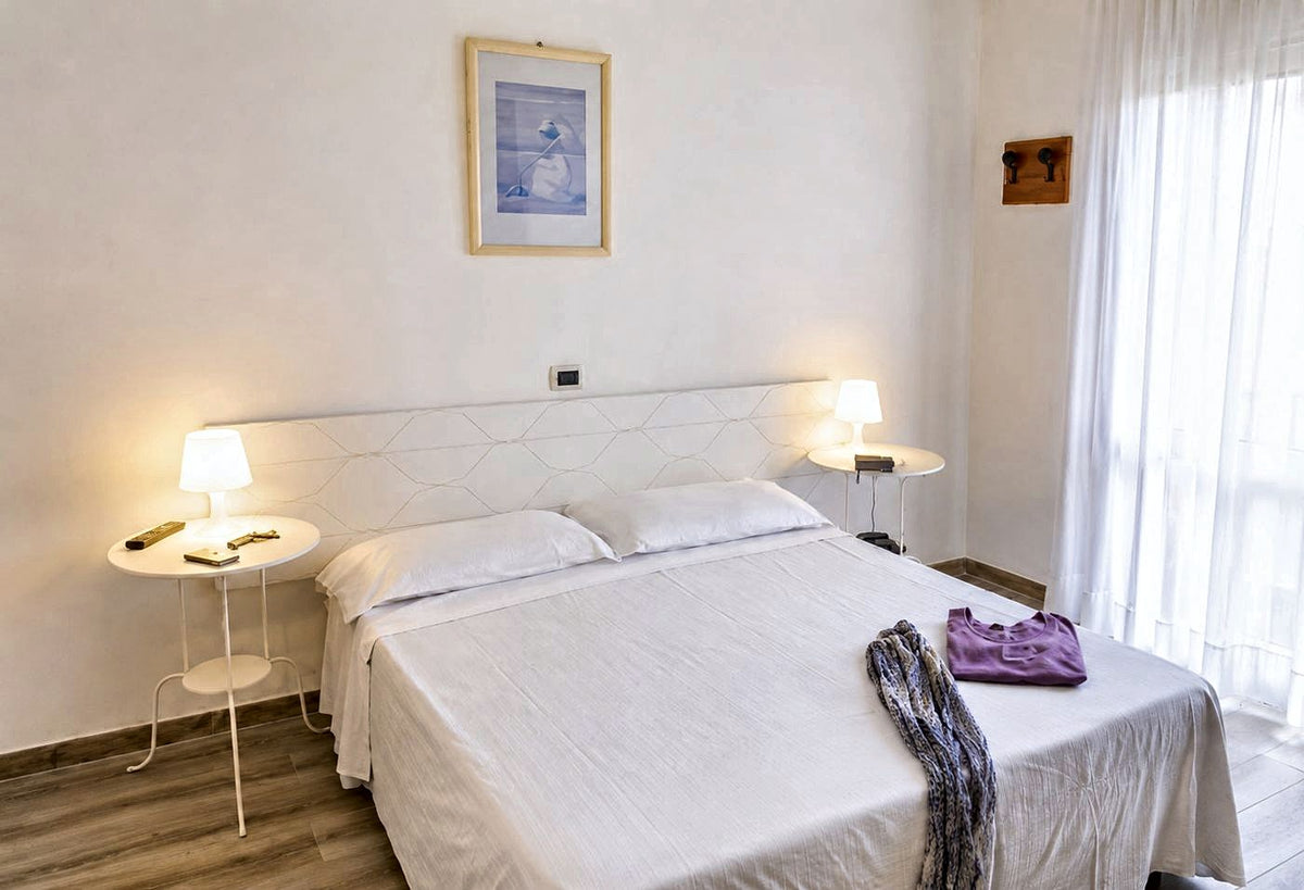 A Deluxe double room at Hotel Cecile