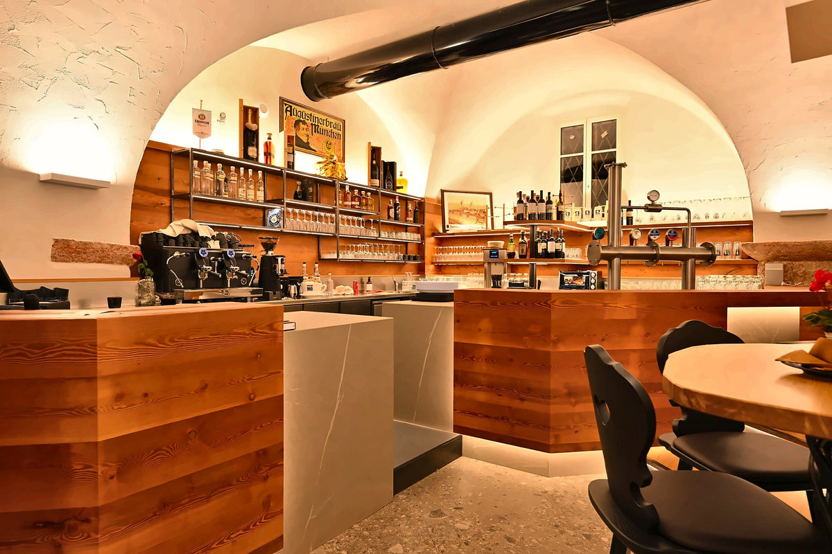 The bar and dining room at Bierhaus Trento
