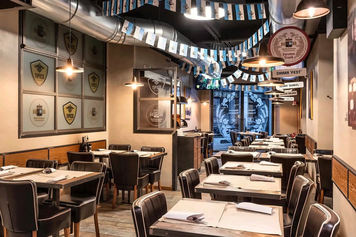 Dining room of Tipico in Via Calepina