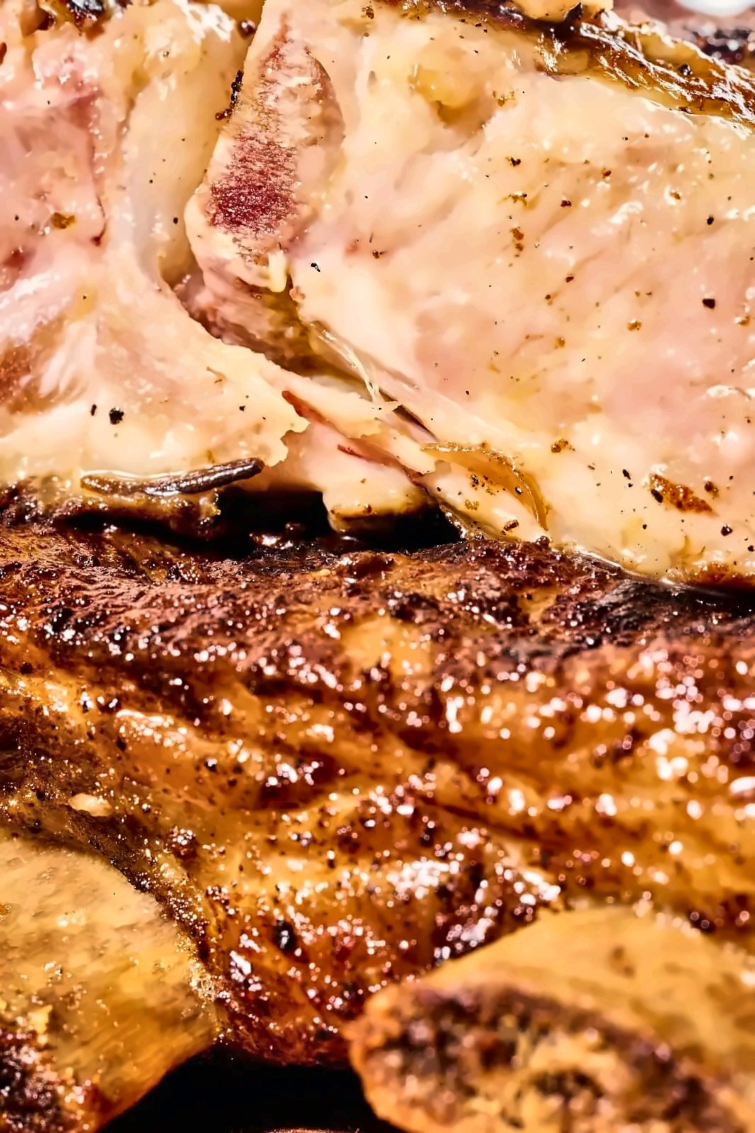 Sliced grilled meat at Tipico