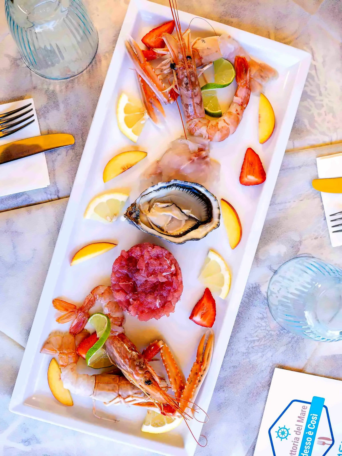 Raw seafood platter at Adesso è Così