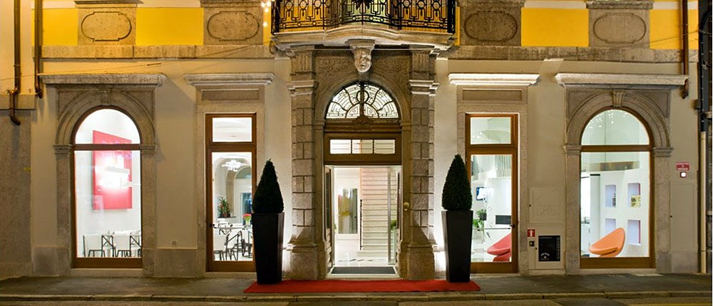Entrance of Hotel Coppe on Via Mazzini