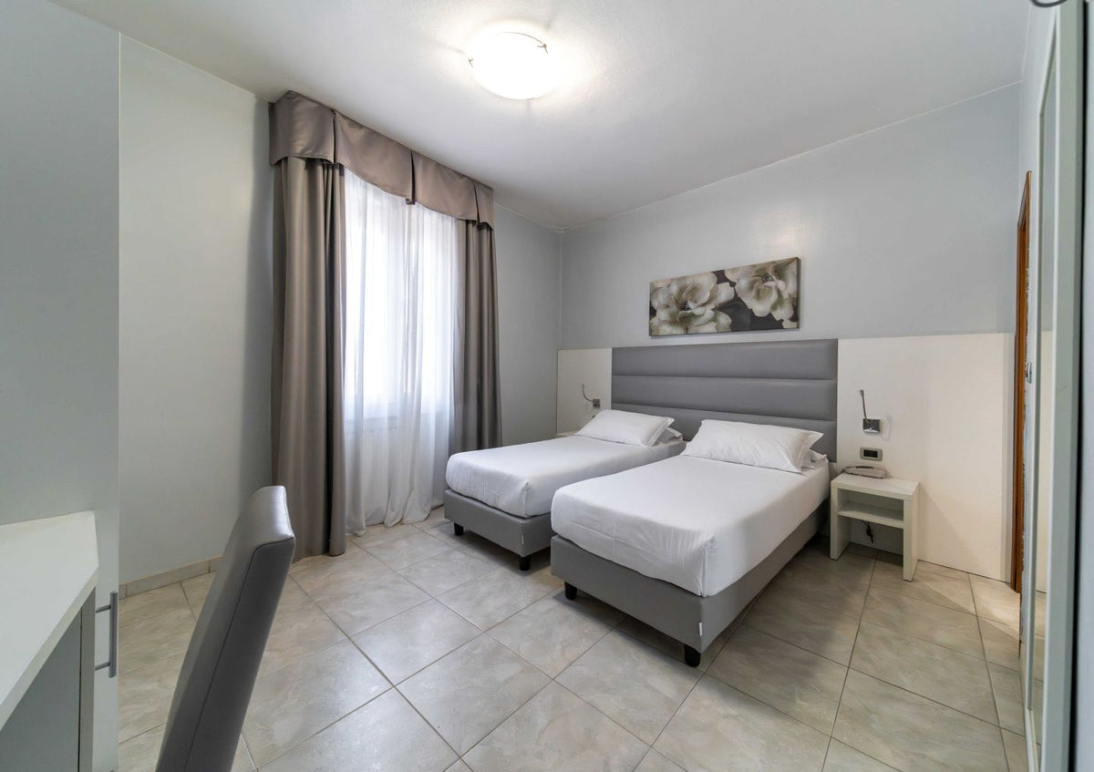 A Camera Doppia (double room) at Hotel University