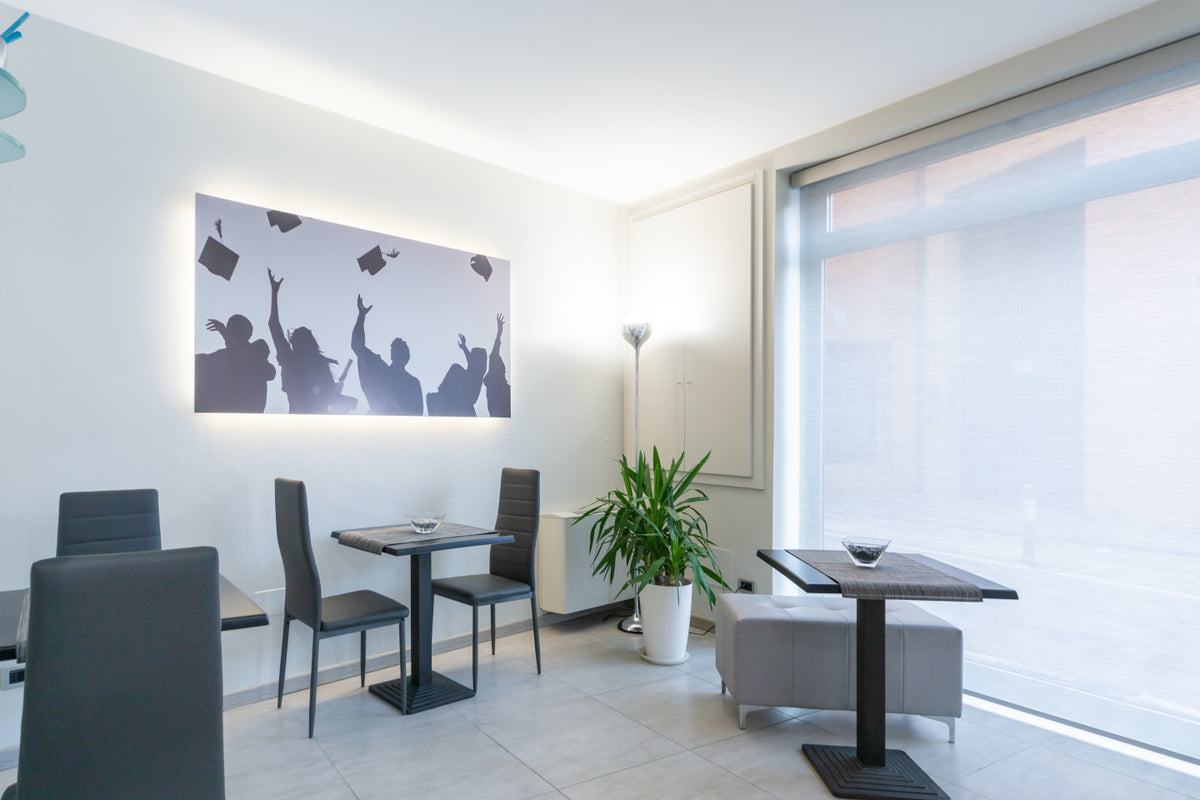 Tables at Hotel University