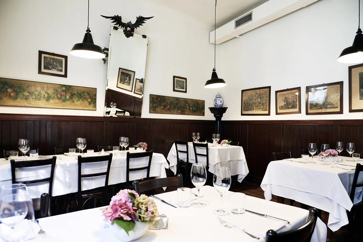 The dining room at Antica Trattoria della Pesa