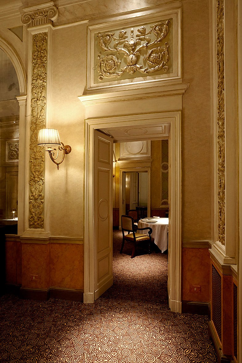 Inside Cracco in the Galleria Vittorio Emanuele II