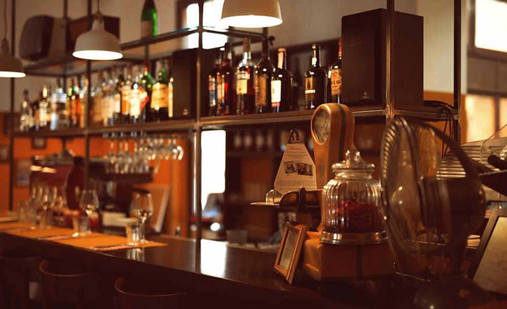 The bar at Trippa