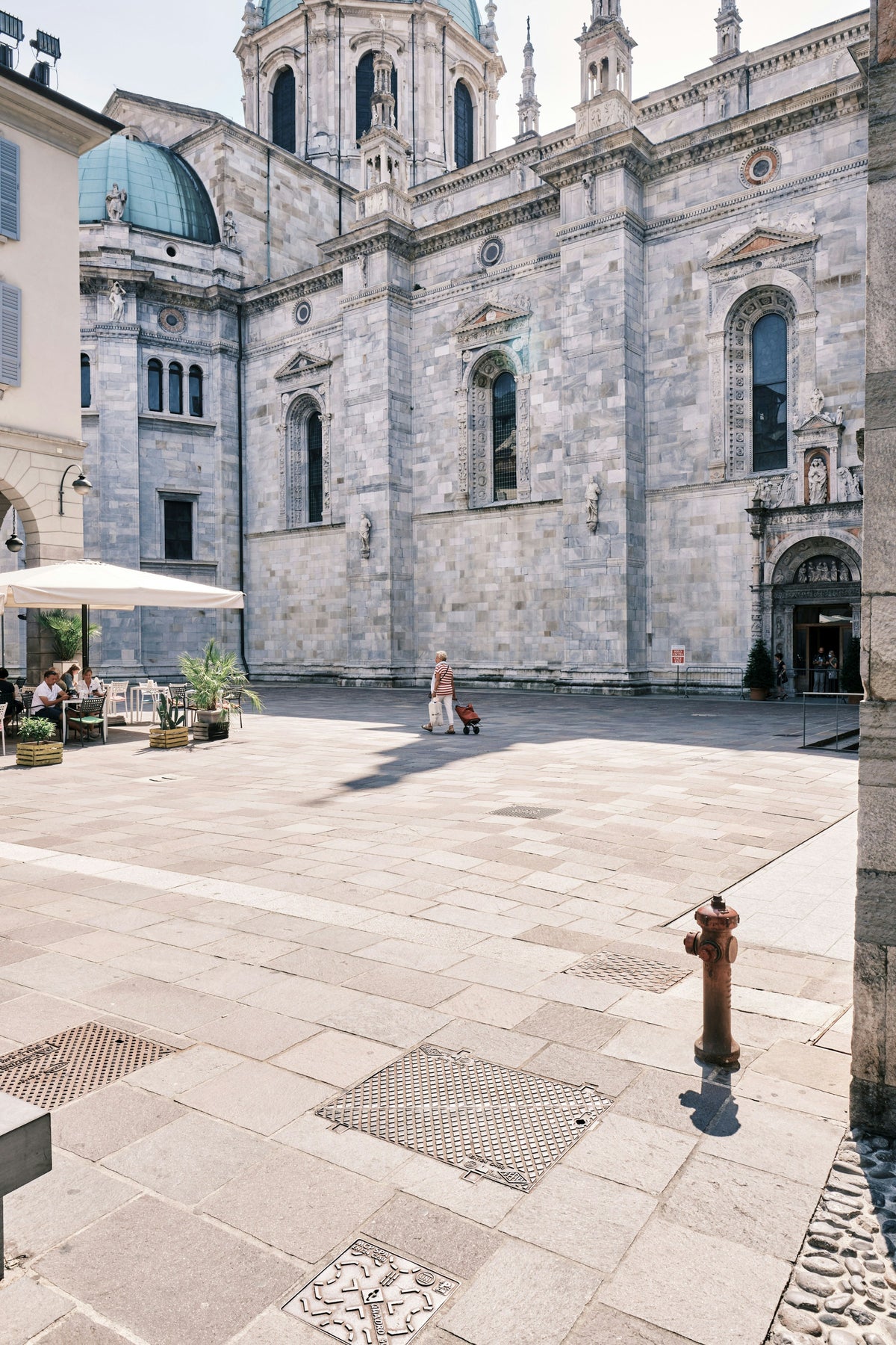 Piazza del Duomo on a quiet summer morning