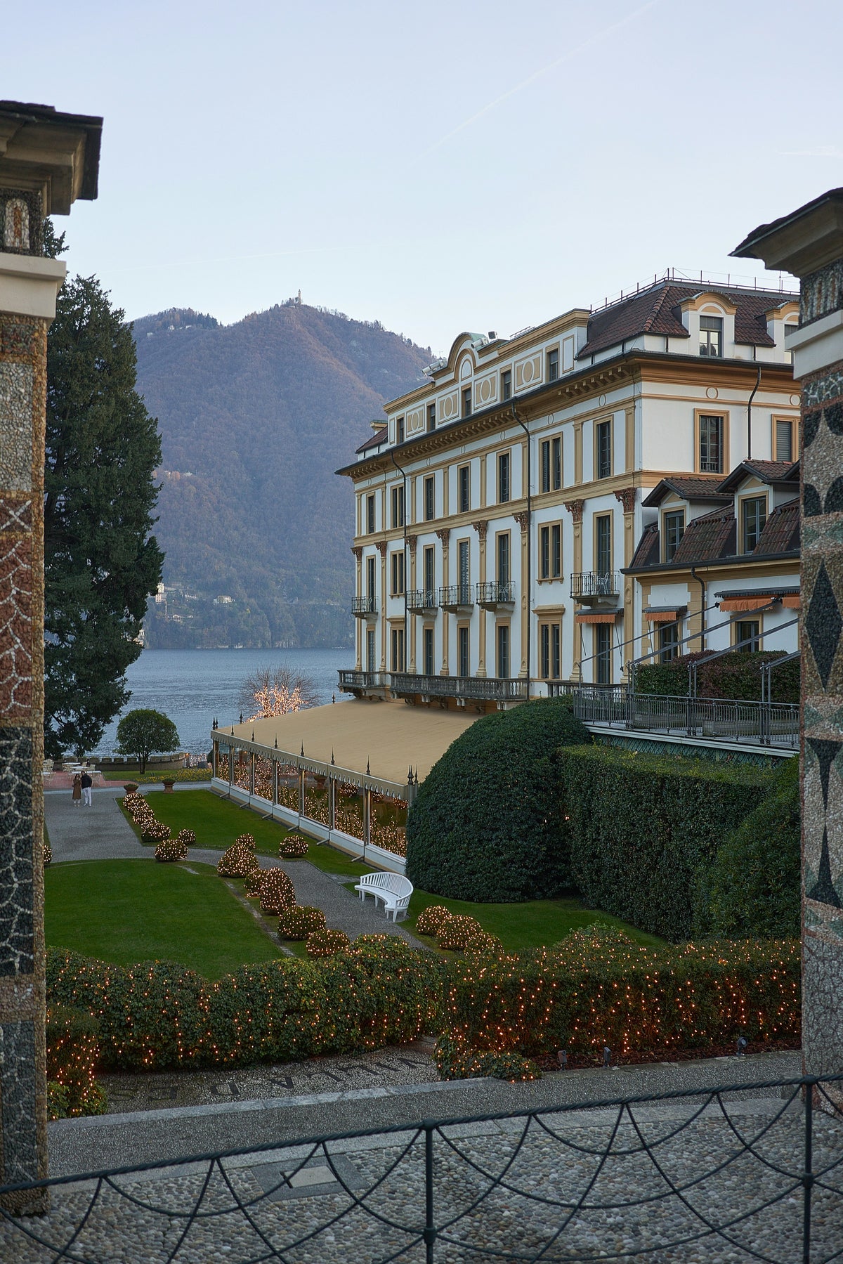 Villa d'Este in Cernobbio with the lake behind
